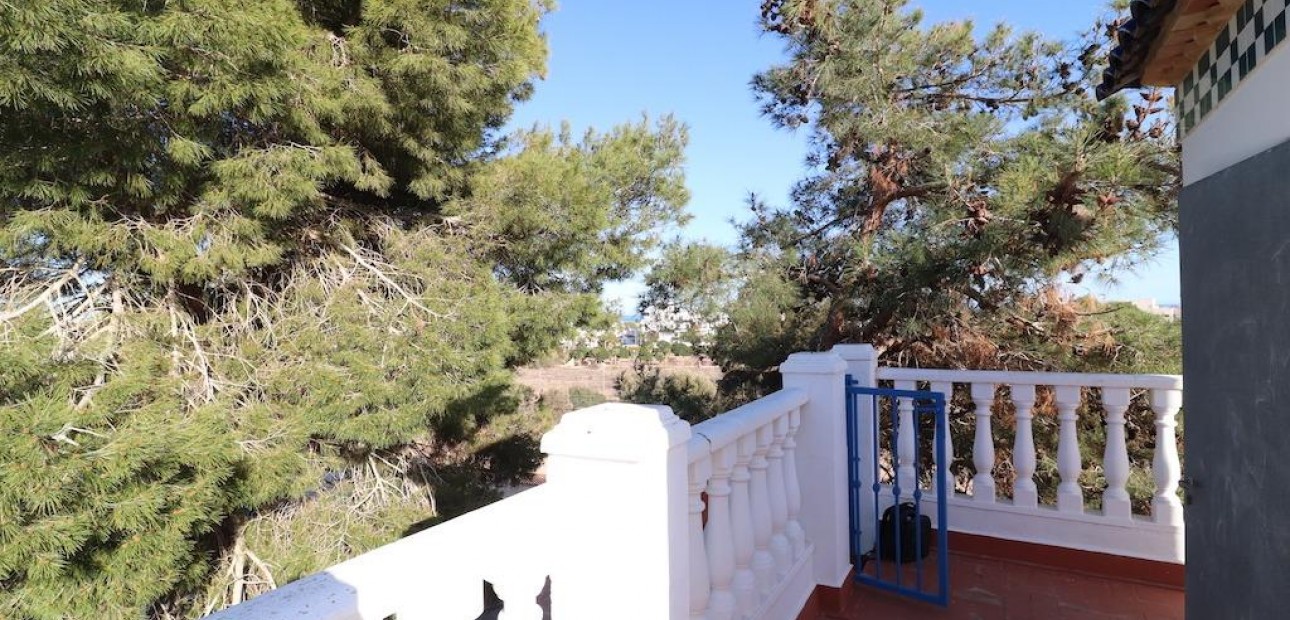 Sale - Villa -
Orihuela Costa - Los Dolses