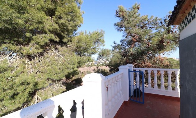 Sale - Villa -
Orihuela Costa - Los Dolses