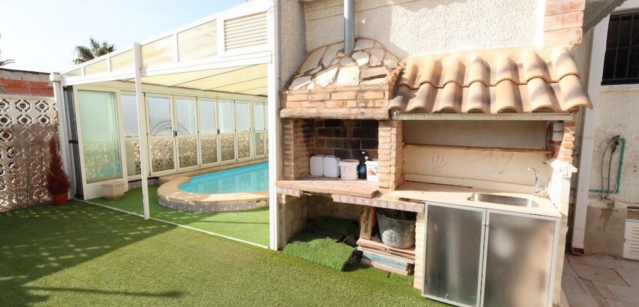 Sale - Villa -
Torrevieja - La Siesta - El Salado - Torreta