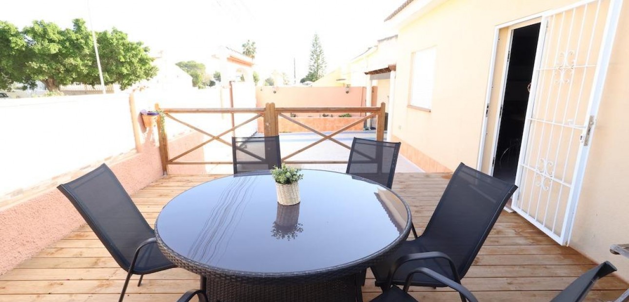 Sale - Villa -
Torrevieja - La Siesta - El Salado - Torreta