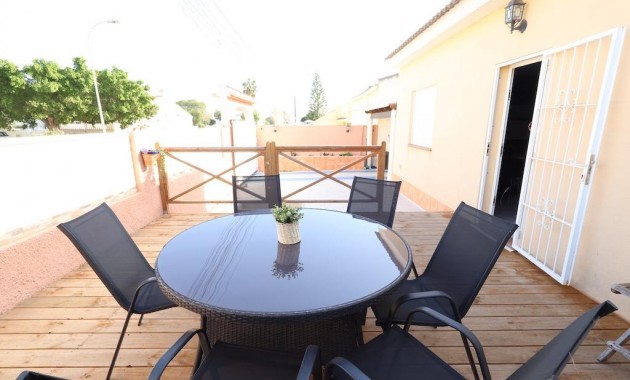 Sale - Villa -
Torrevieja - La Siesta - El Salado - Torreta