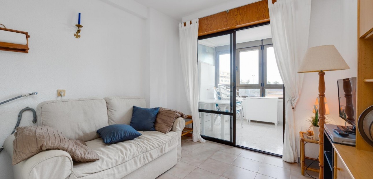 Sale - Apartment / flat -
Torrevieja - Cabo cervera