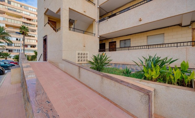 Sale - Apartment / flat -
Torrevieja - Cabo cervera