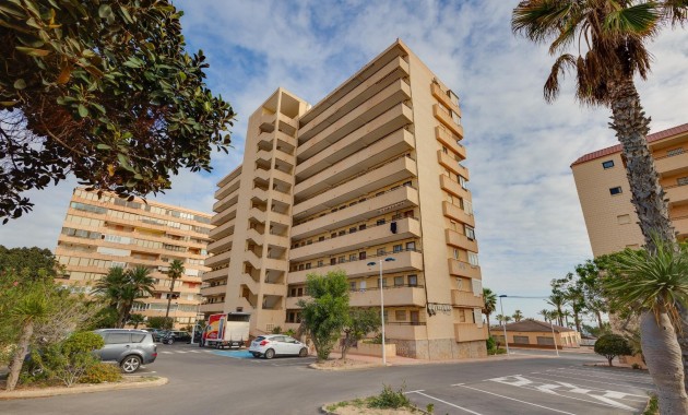 Sale - Apartment / flat -
Torrevieja - Cabo cervera