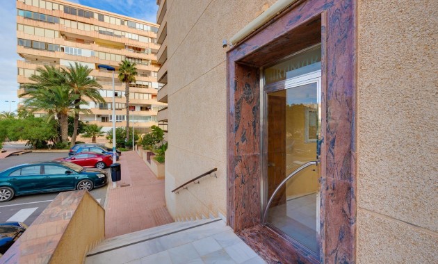 Sale - Apartment / flat -
Torrevieja - Cabo cervera