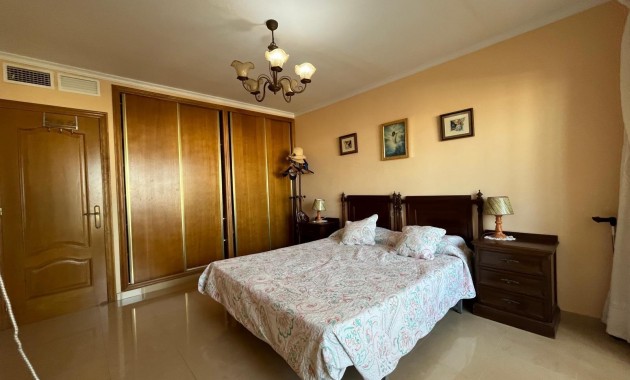 Herverkoop - Appartement / flat -
Torrevieja - Playa del cura