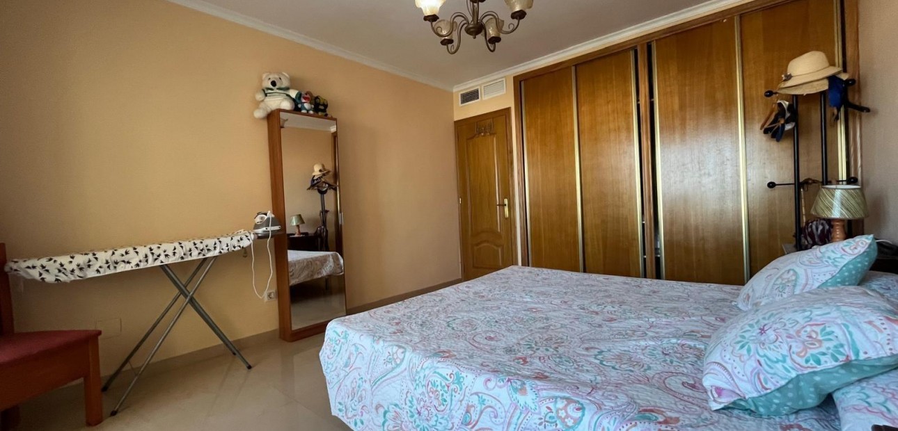 Herverkoop - Appartement / flat -
Torrevieja - Playa del cura