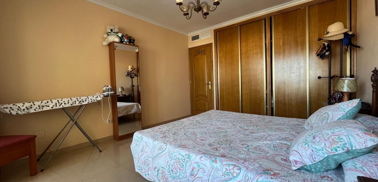 Sale - Apartment / flat -
Torrevieja - Playa del cura