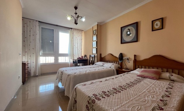 Herverkoop - Appartement / flat -
Torrevieja - Playa del cura