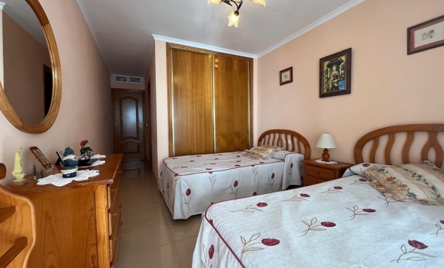 Venta - Apartamento / piso -
Torrevieja - Playa del cura