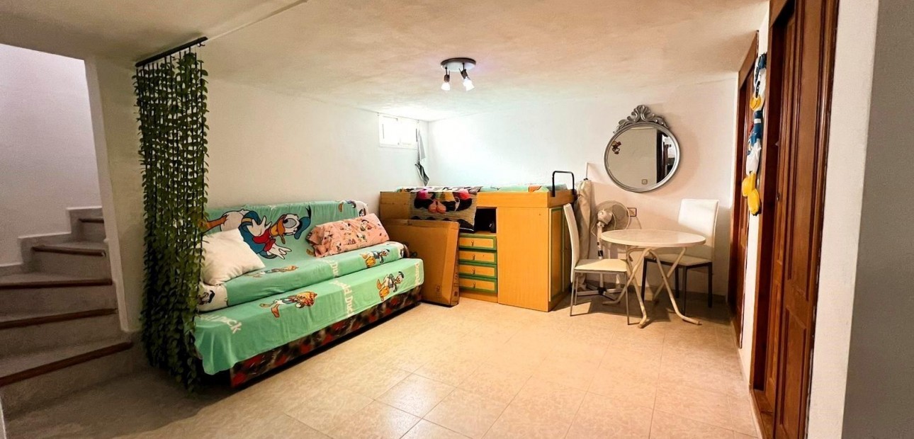 Sale - Bungalow -
Torrevieja - Aguas nuevas 2