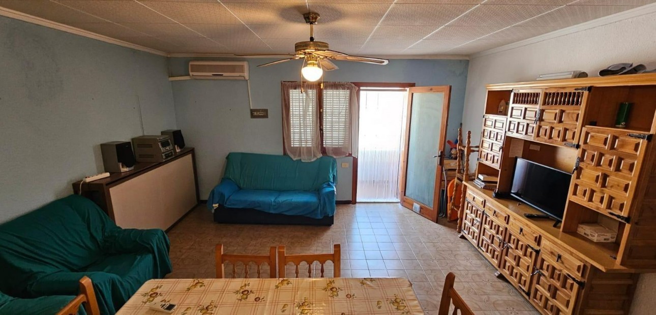 Sale - Bungalow -
Torrevieja - Playa de los Naufragos