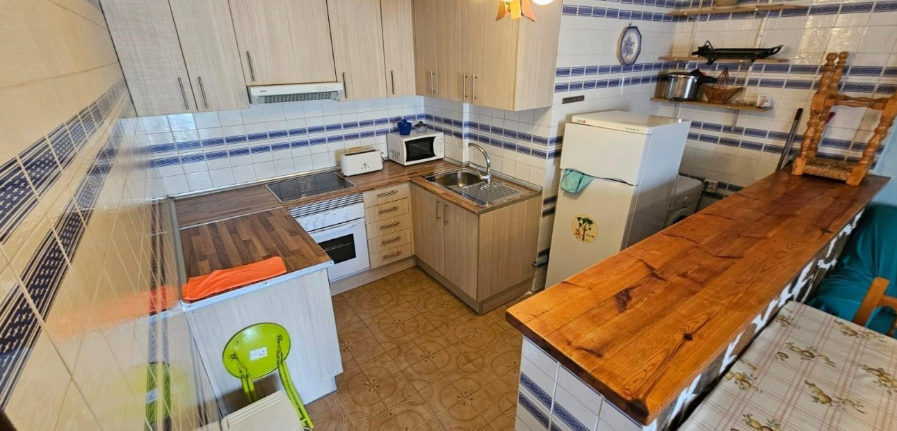 Sale - Bungalow -
Torrevieja - Playa de los Naufragos