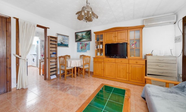 Sale - Bungalow -
Torrevieja - Torretas