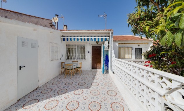 Sale - Bungalow -
Torrevieja - Torretas