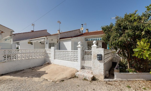 Sale - Bungalow -
Torrevieja - Torretas