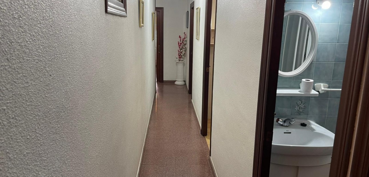 Venta - Apartamento / piso -
Torrevieja - La Mata