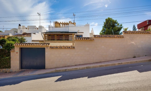 Sale - Villa -
Torrevieja - La Siesta - El Salado - Torreta