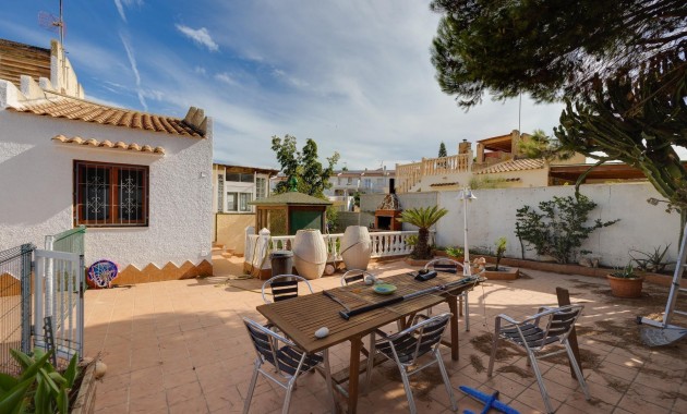 Sale - Villa -
Torrevieja - La Siesta - El Salado - Torreta