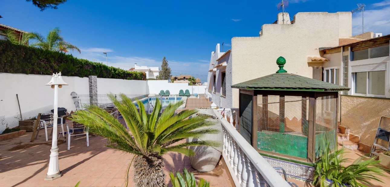 Sale - Villa -
Torrevieja - La Siesta - El Salado - Torreta