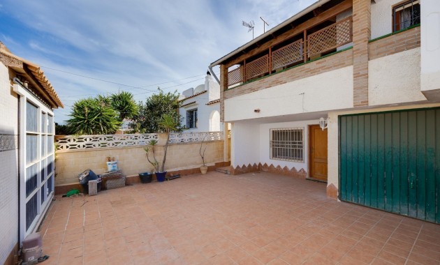 Sale - Villa -
Torrevieja - La Siesta - El Salado - Torreta