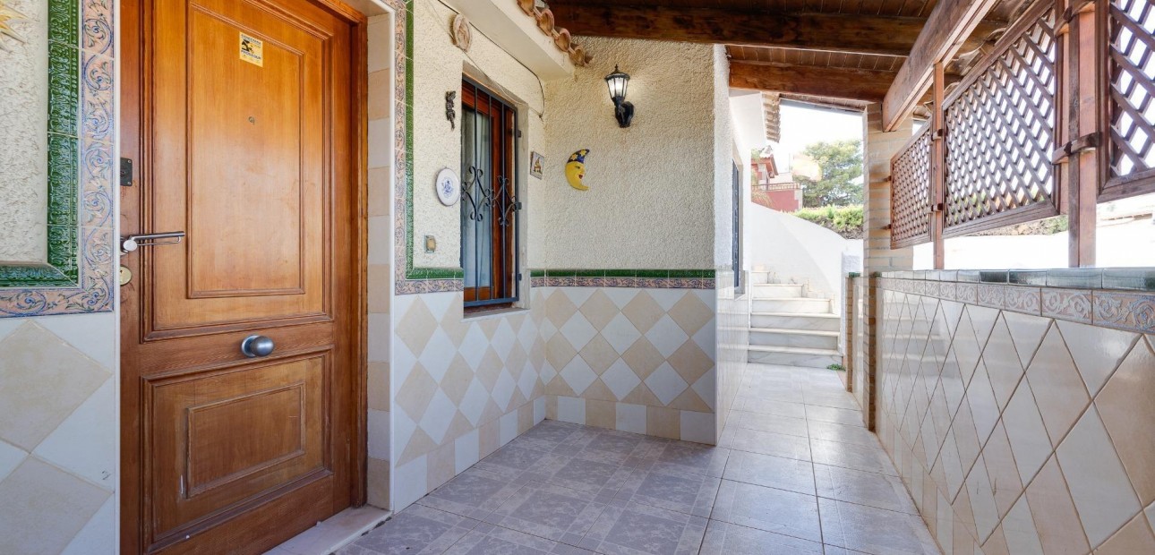 Sale - Villa -
Torrevieja - La Siesta - El Salado - Torreta