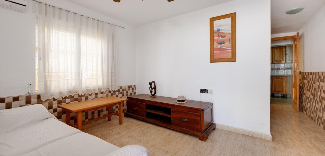 Sale - Villa -
Torrevieja - La Siesta - El Salado - Torreta