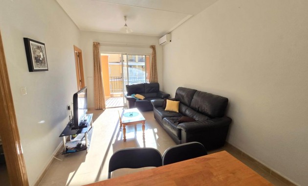 Sale - Apartment / flat -
Torrevieja - Torreblanca