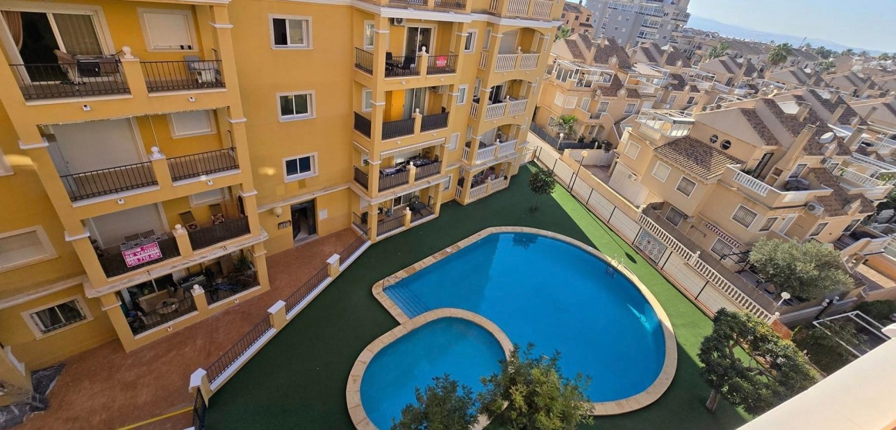 Sale - Apartment / flat -
Torrevieja - Torreblanca