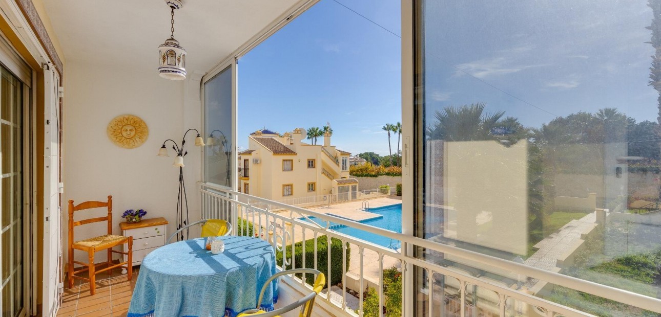 Sale - Bungalow -
Orihuela Costa - Villamartin