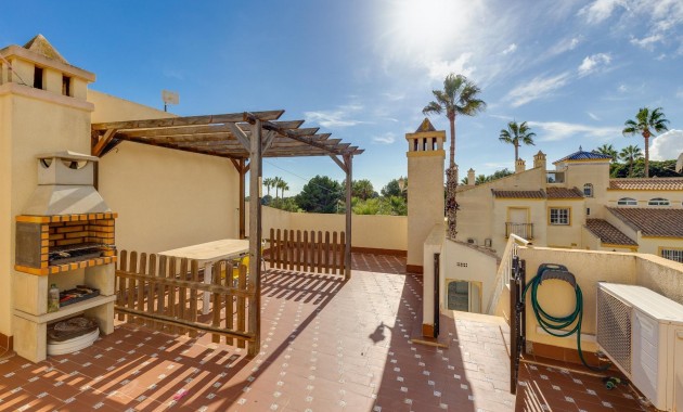 Sale - Bungalow -
Orihuela Costa - Villamartin