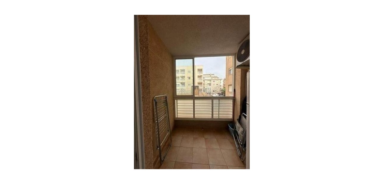 Sale - Apartment / flat -
Torrevieja - Centro