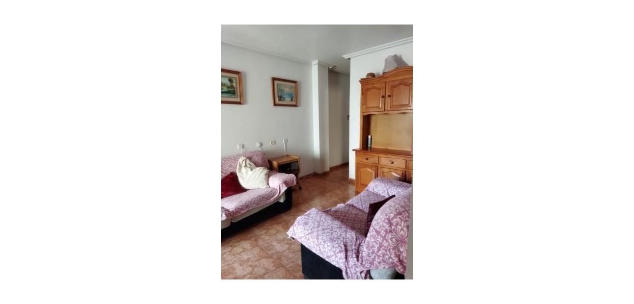 Sale - Apartment / flat -
Torrevieja - Centro