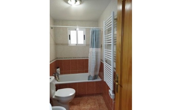 Sale - Apartment / flat -
Torrevieja - Centro