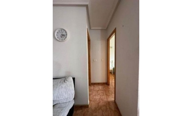 Sale - Apartment / flat -
Torrevieja - Centro