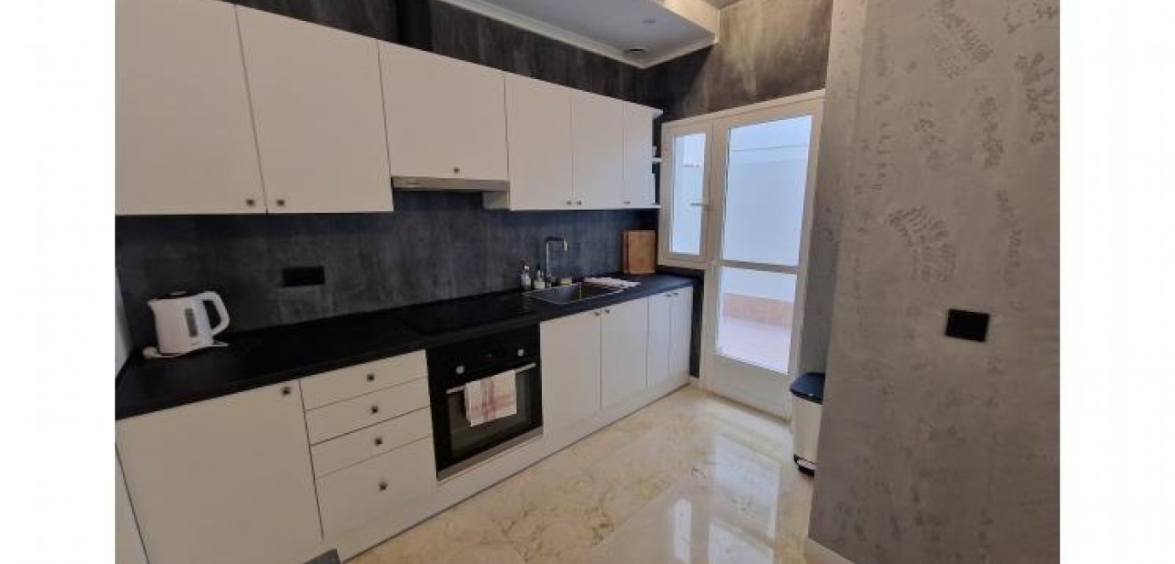 Sale - Apartment / flat -
Torrevieja - Playa del cura