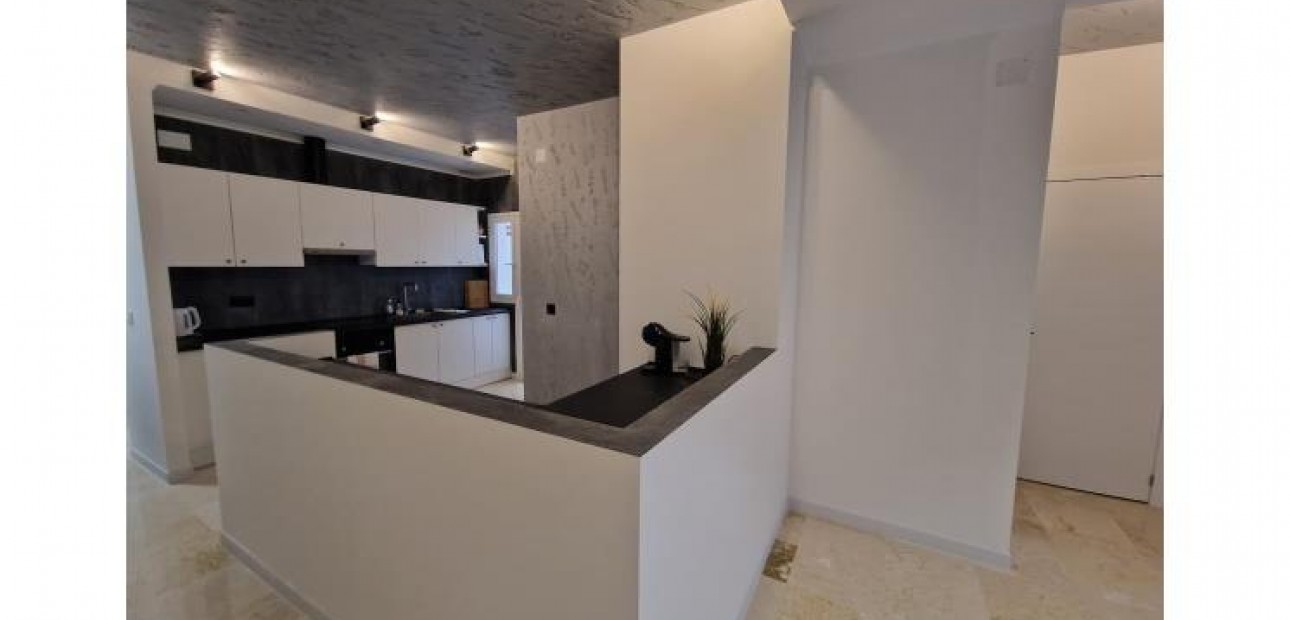 Sale - Apartment / flat -
Torrevieja - Playa del cura