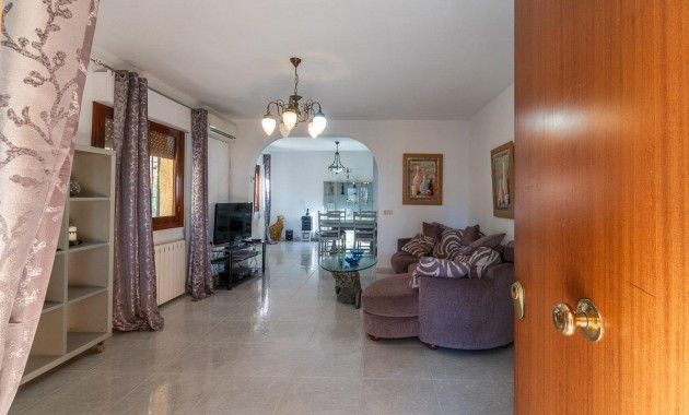 Sale - Villa -
Orihuela Costa - Villamartín-Las Filipinas