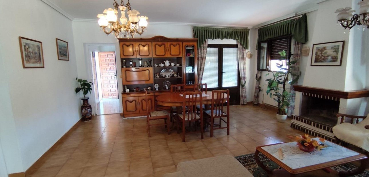 Sale - Bungalow -
Orihuela Costa - Los Altos