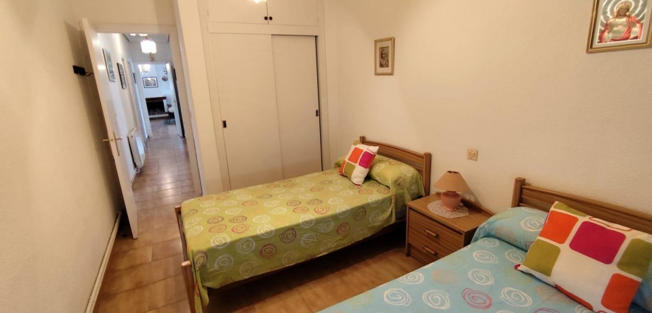 Sale - Bungalow -
Orihuela Costa - Los Altos