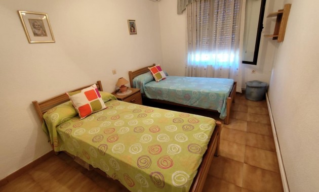 Sale - Bungalow -
Orihuela Costa - Los Altos