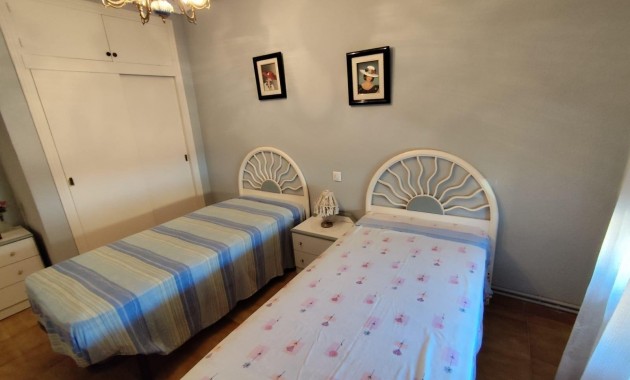 Sale - Bungalow -
Orihuela Costa - Los Altos