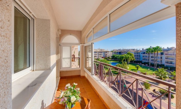 Sale - Apartment / flat -
Orihuela Costa - Playa Flamenca