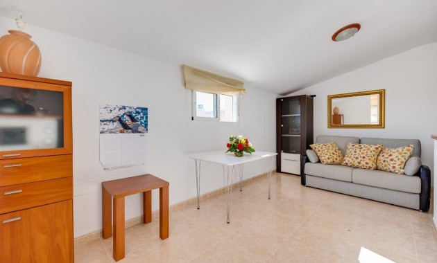 Sale - Apartment / flat -
Orihuela Costa - Playa Flamenca