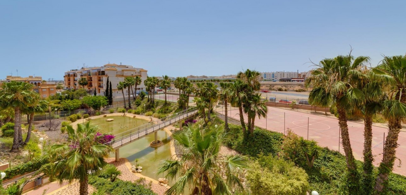 Sale - Apartment / flat -
Orihuela Costa - Playa Flamenca