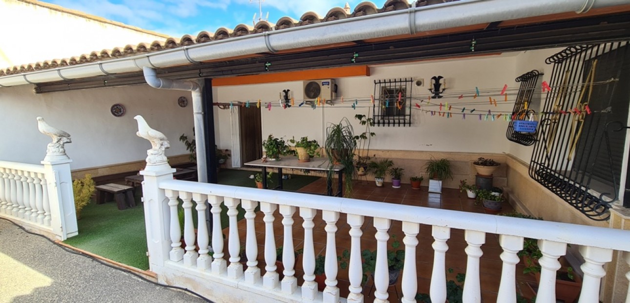 Sale - Villa -
Orihuela - La Matanza