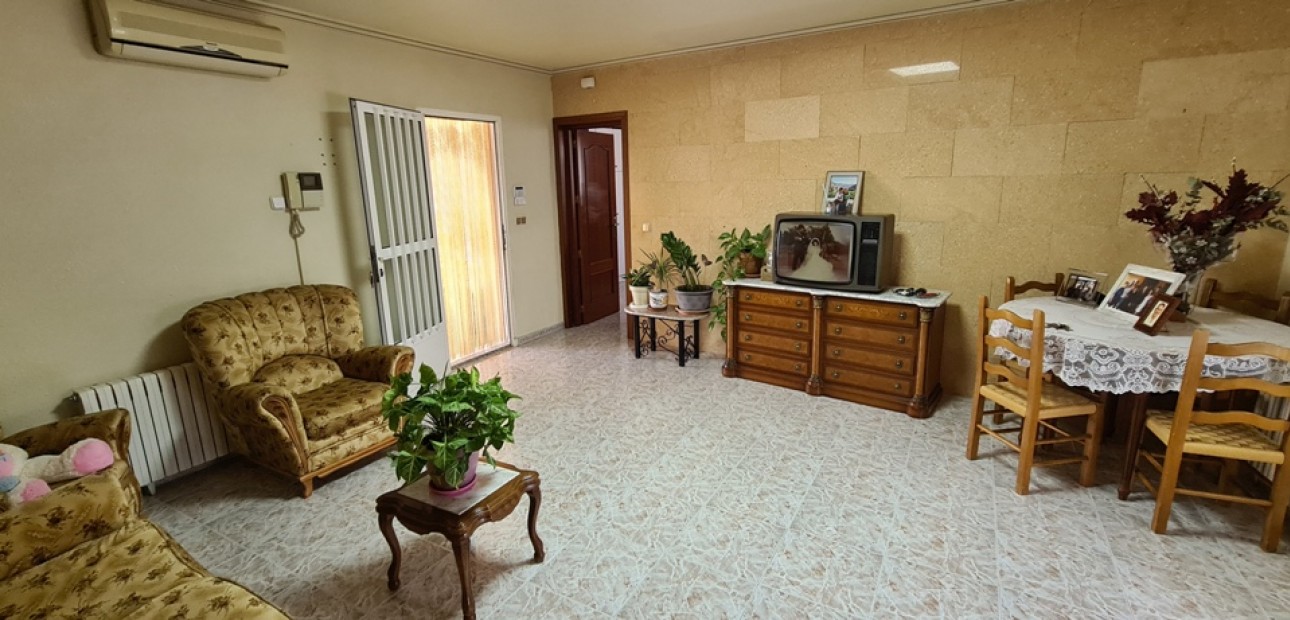 Sale - Villa -
Orihuela - La Matanza