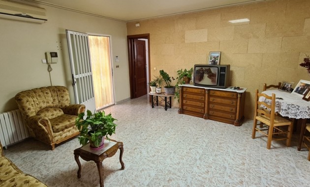 Sale - Villa -
Orihuela - La Matanza