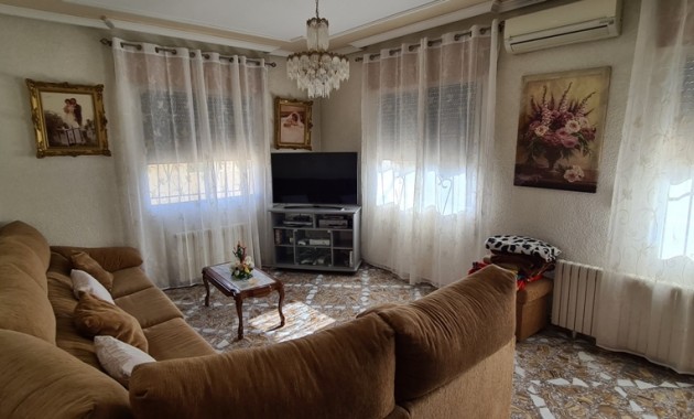 Sale - Villa -
Orihuela - La Matanza