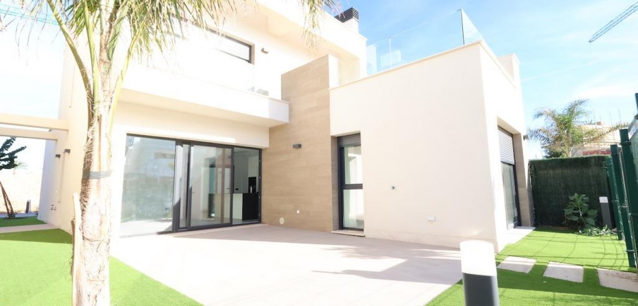 Sale - Villa -
Los Alcázares - Santa Rosalía